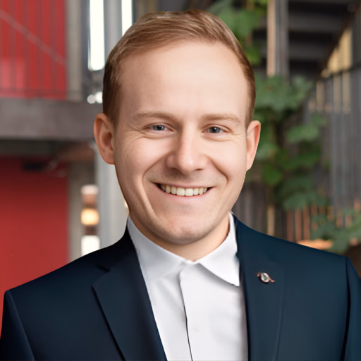 Tobias Armbruster